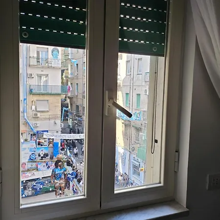 A' Fenest E Maradona